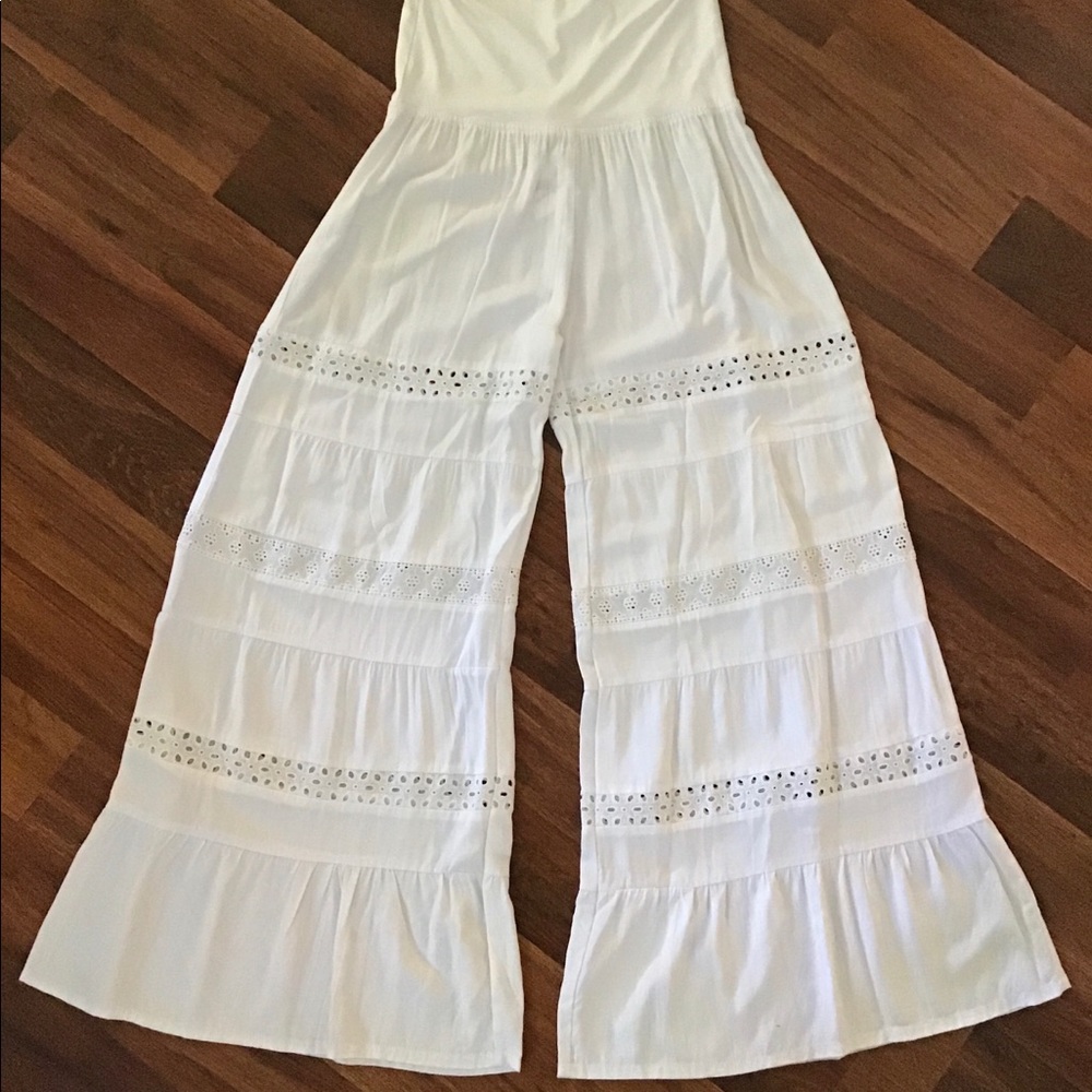 NWT White Flared Pants